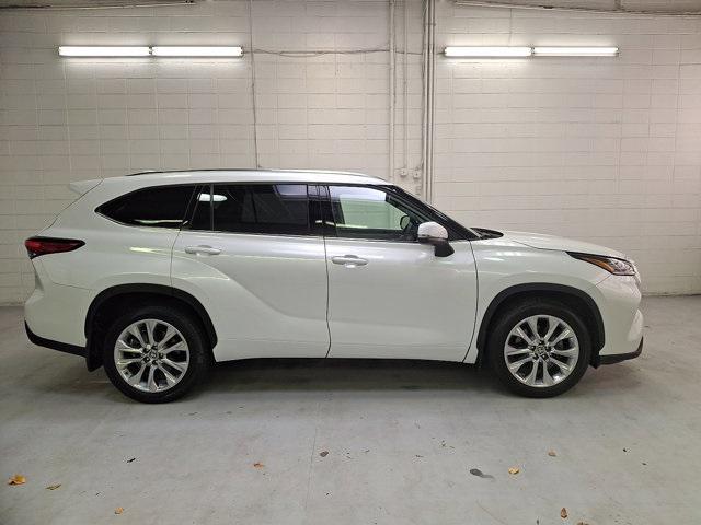 used 2023 Toyota Highlander car, priced at $33,800