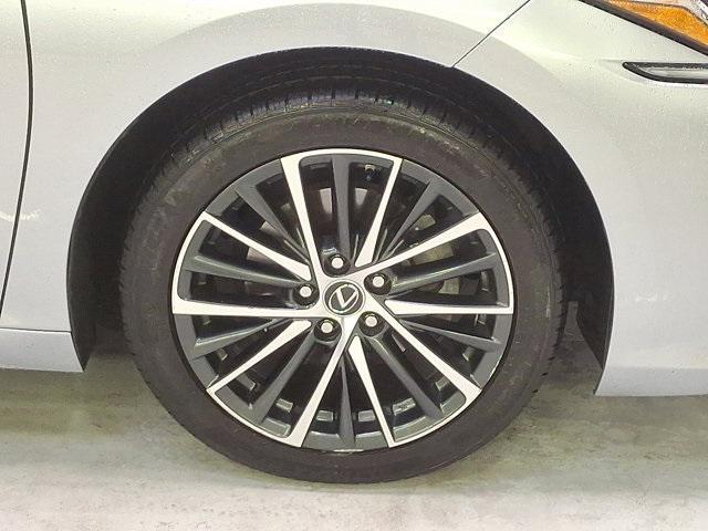 used 2023 Lexus ES 350 car, priced at $37,800