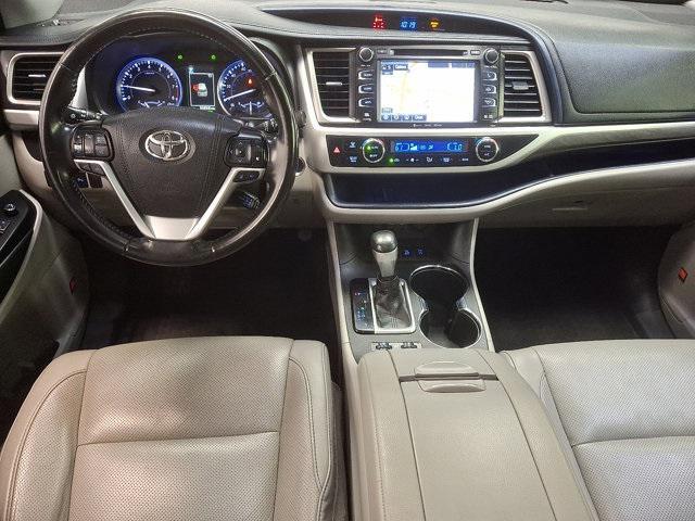 used 2019 Toyota Highlander car, priced at $25,600