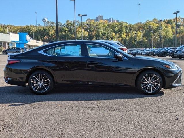 new 2025 Lexus ES 300h car, priced at $49,610