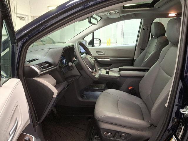 used 2023 Toyota Sienna car, priced at $43,900