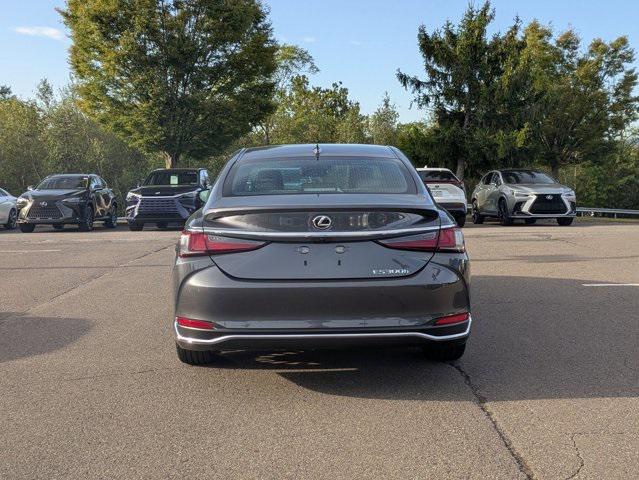 new 2025 Lexus ES 300h car, priced at $48,763