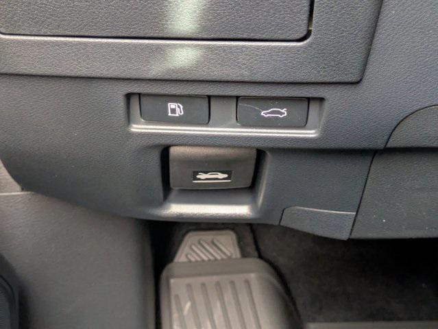 new 2025 Lexus ES 300h car, priced at $48,763