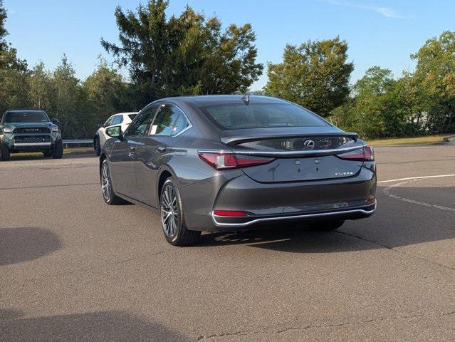 new 2025 Lexus ES 300h car, priced at $48,763
