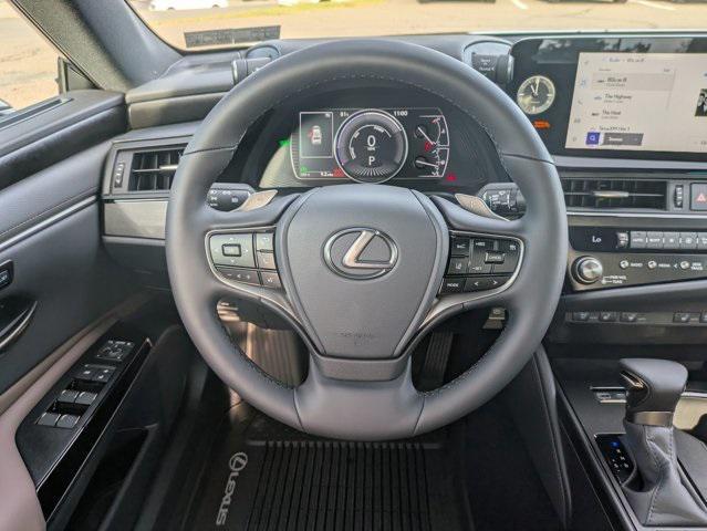 new 2025 Lexus ES 300h car, priced at $48,763