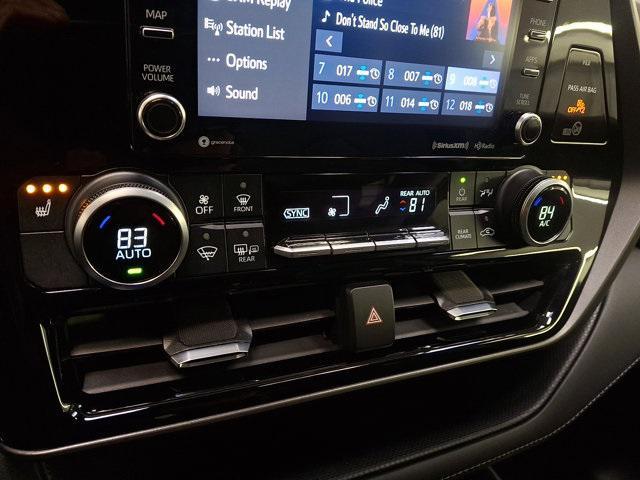 used 2021 Toyota Highlander car, priced at $33,000
