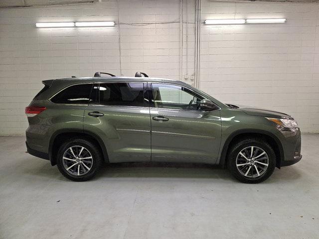 used 2018 Toyota Highlander car, priced at $25,900