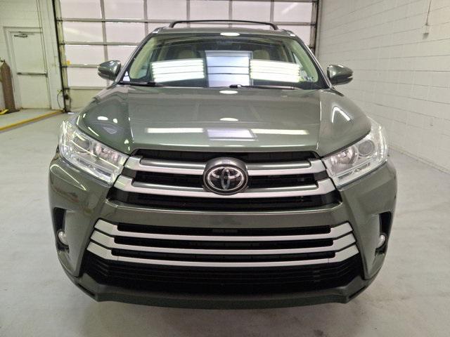 used 2018 Toyota Highlander car, priced at $25,900