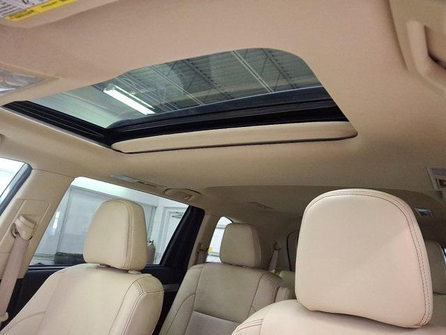 used 2018 Toyota Highlander car, priced at $25,900