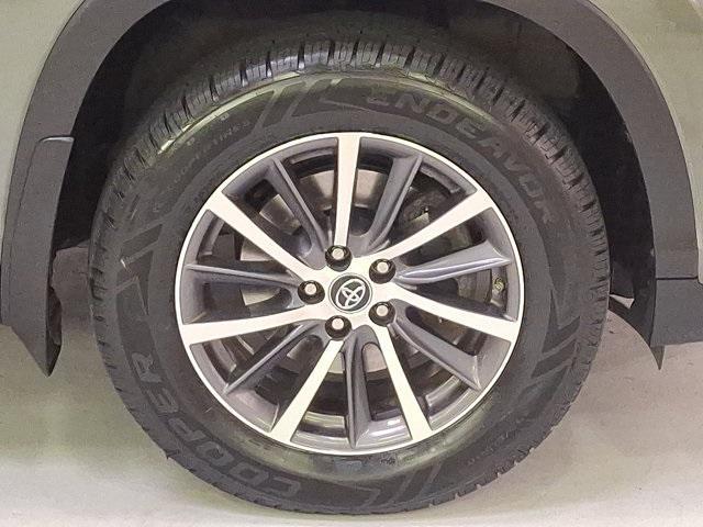 used 2018 Toyota Highlander car, priced at $25,900