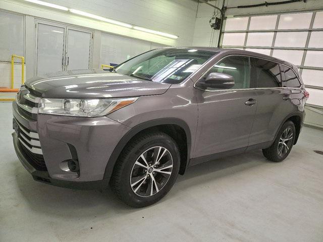 used 2019 Toyota Highlander car, priced at $22,400