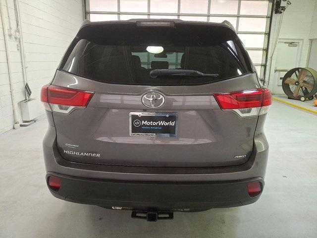 used 2019 Toyota Highlander car, priced at $22,400