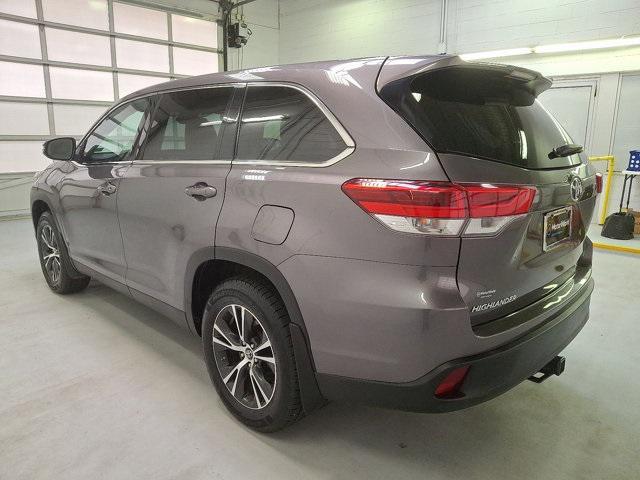 used 2019 Toyota Highlander car, priced at $22,400