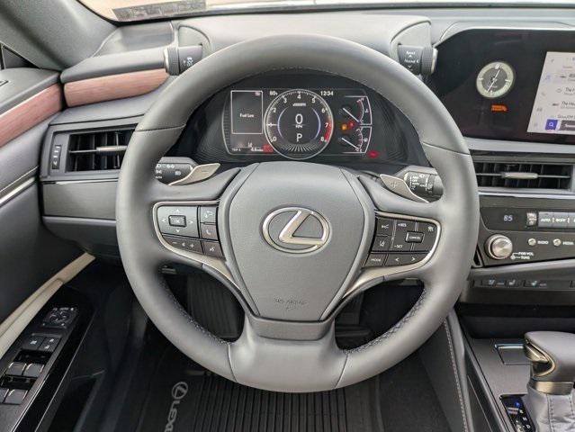 new 2025 Lexus ES 350 car, priced at $46,107