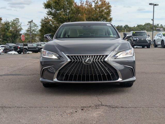 new 2025 Lexus ES 350 car, priced at $46,107