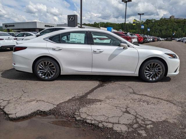 new 2024 Lexus ES 350 car, priced at $56,505