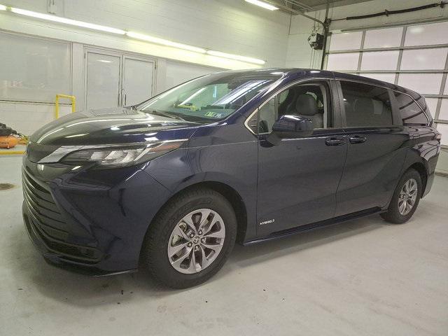 used 2021 Toyota Sienna car, priced at $31,400