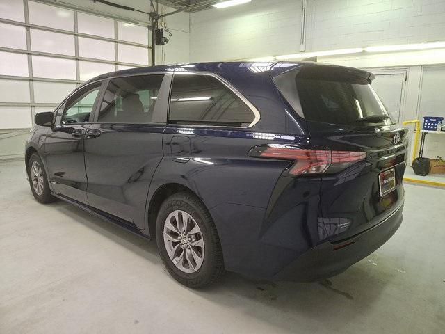 used 2021 Toyota Sienna car, priced at $31,400