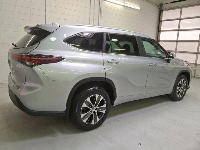 used 2024 Toyota Highlander car, priced at $42,500