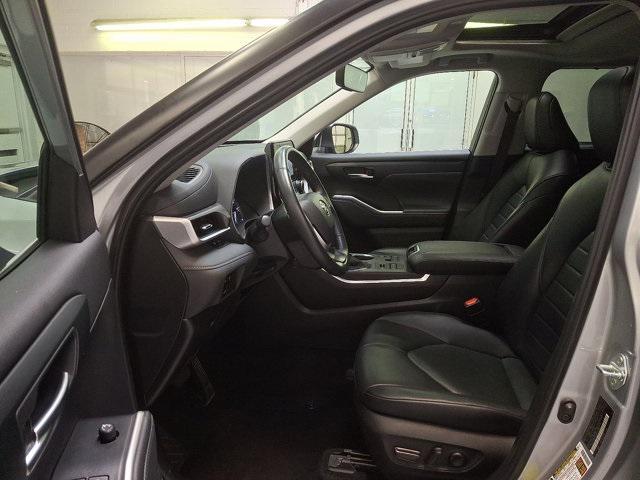 used 2024 Toyota Highlander car, priced at $42,500