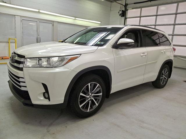 used 2018 Toyota Highlander car, priced at $24,800