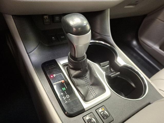 used 2018 Toyota Highlander car, priced at $24,800