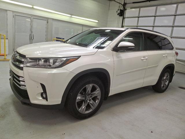 used 2019 Toyota Highlander car, priced at $28,100