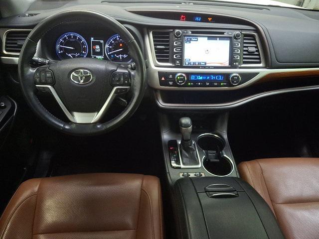 used 2019 Toyota Highlander car, priced at $28,100