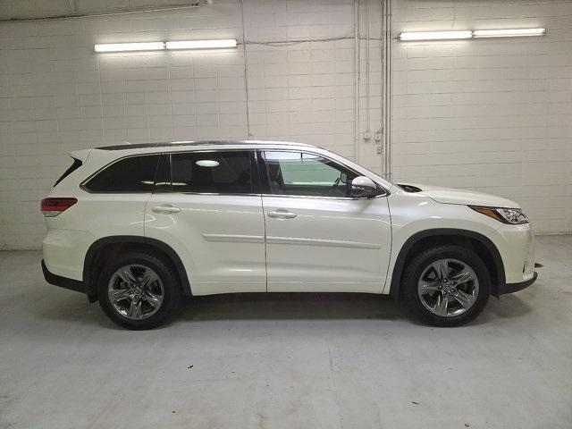 used 2019 Toyota Highlander car, priced at $28,100