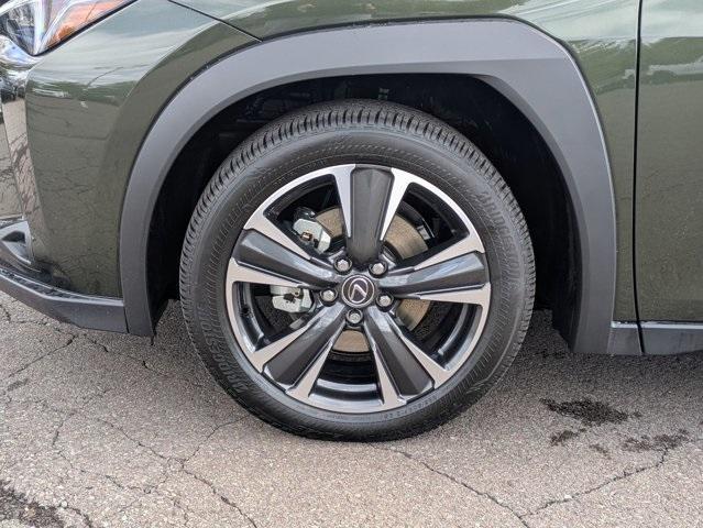 new 2025 Lexus UX 300h car, priced at $42,454