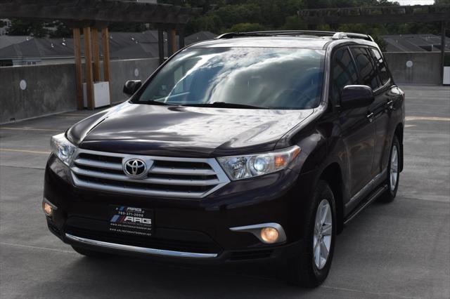 used 2011 Toyota Highlander car, priced at $13,495