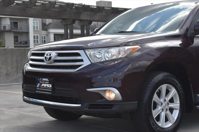 used 2011 Toyota Highlander car, priced at $13,495