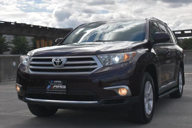 used 2011 Toyota Highlander car, priced at $13,495