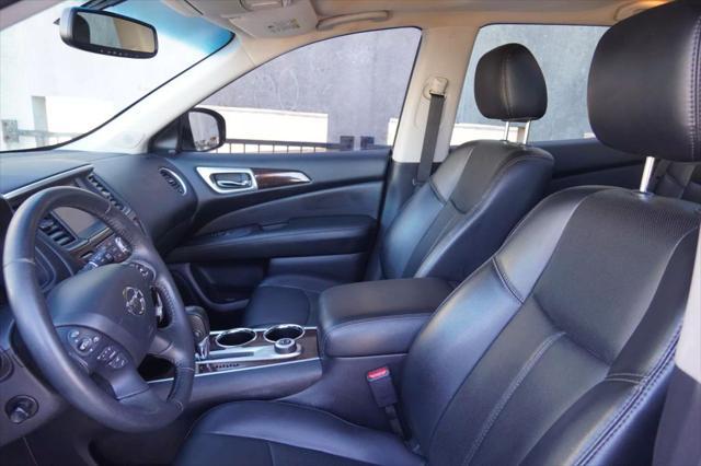 used 2015 Nissan Pathfinder car, priced at $10,995