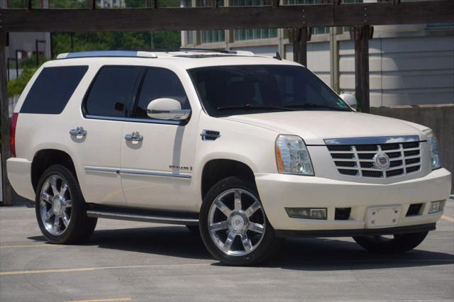 used 2008 Cadillac Escalade car, priced at $8,995