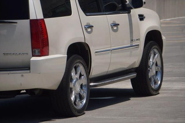 used 2008 Cadillac Escalade car, priced at $8,995