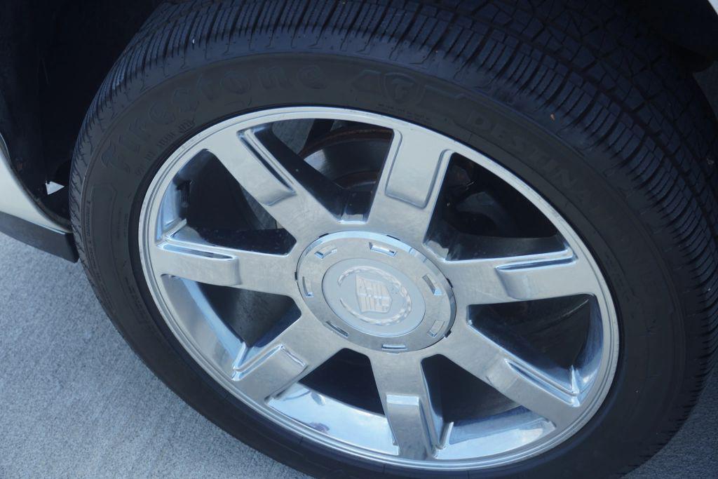 used 2008 Cadillac Escalade car, priced at $7,650