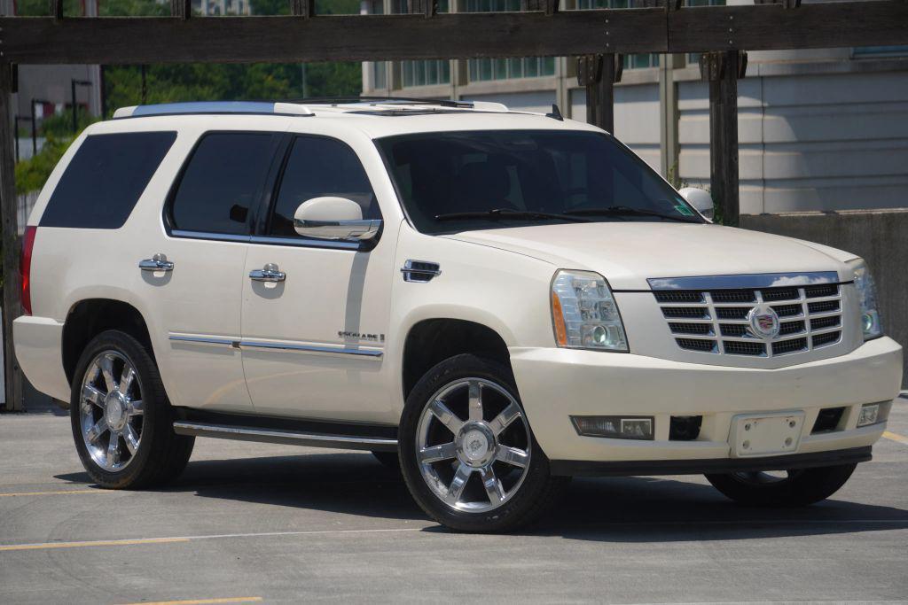 used 2008 Cadillac Escalade car, priced at $7,650