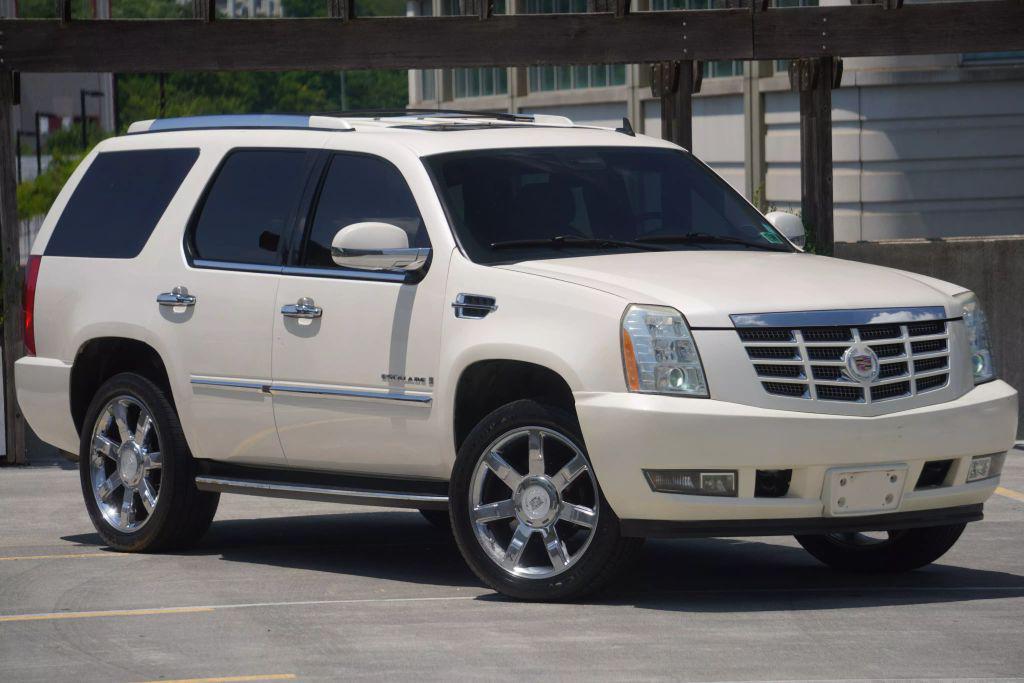 used 2008 Cadillac Escalade car, priced at $8,550