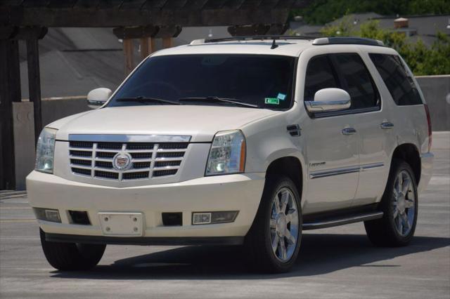 used 2008 Cadillac Escalade car, priced at $8,995