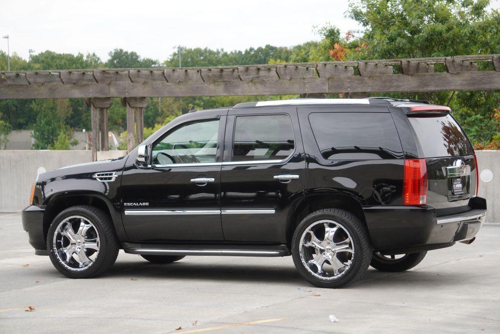 used 2014 Cadillac Escalade car, priced at $14,795