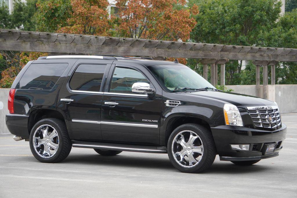 used 2014 Cadillac Escalade car, priced at $14,795