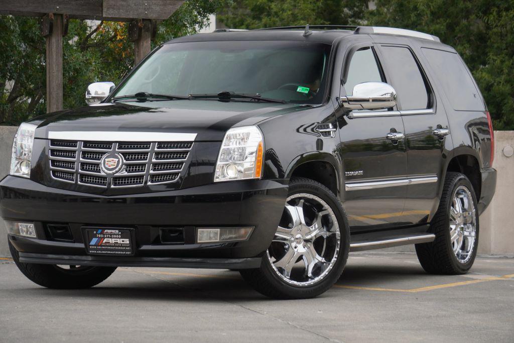 used 2014 Cadillac Escalade car, priced at $14,795