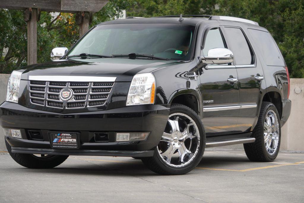 used 2014 Cadillac Escalade car, priced at $14,795