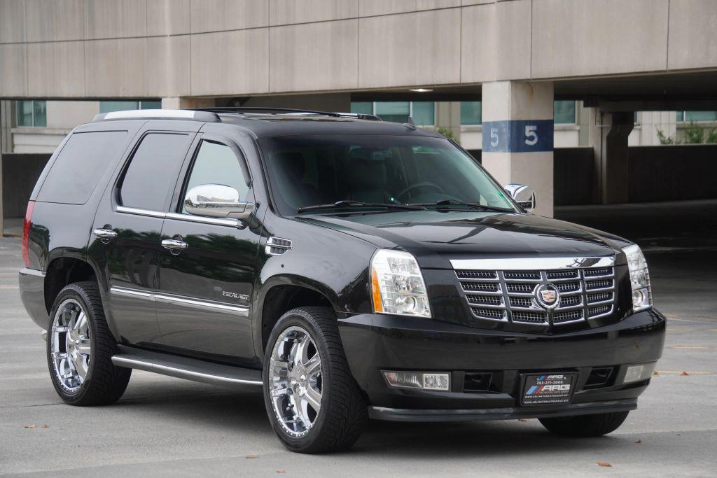 used 2014 Cadillac Escalade car, priced at $14,795