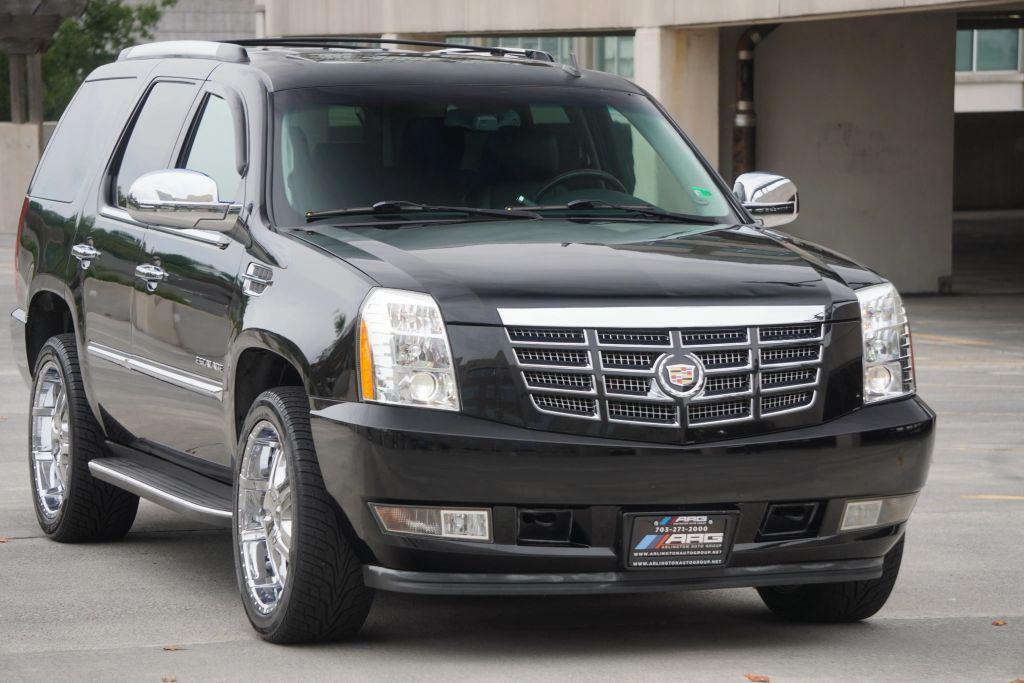 used 2014 Cadillac Escalade car, priced at $14,795
