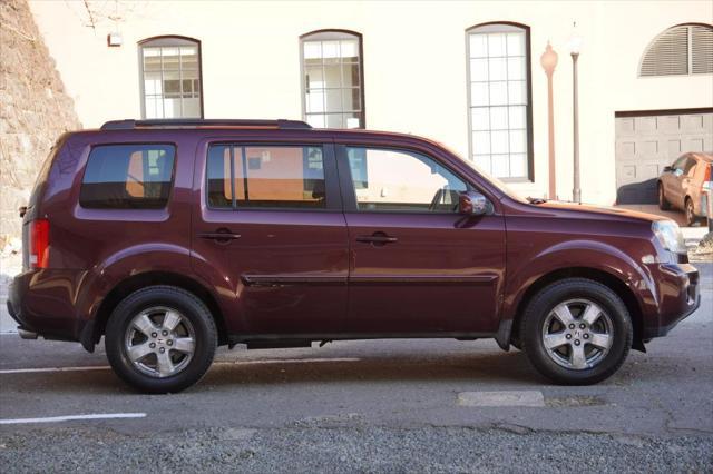 used 2011 Honda Pilot car, priced at $10,995