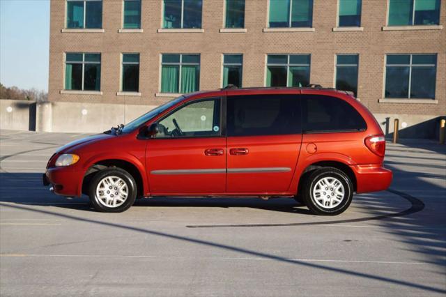 used 2002 Dodge Caravan car, priced at $7,895