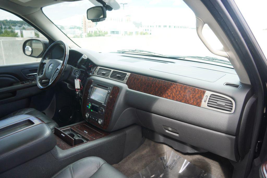 used 2012 GMC Yukon car, priced at $10,995