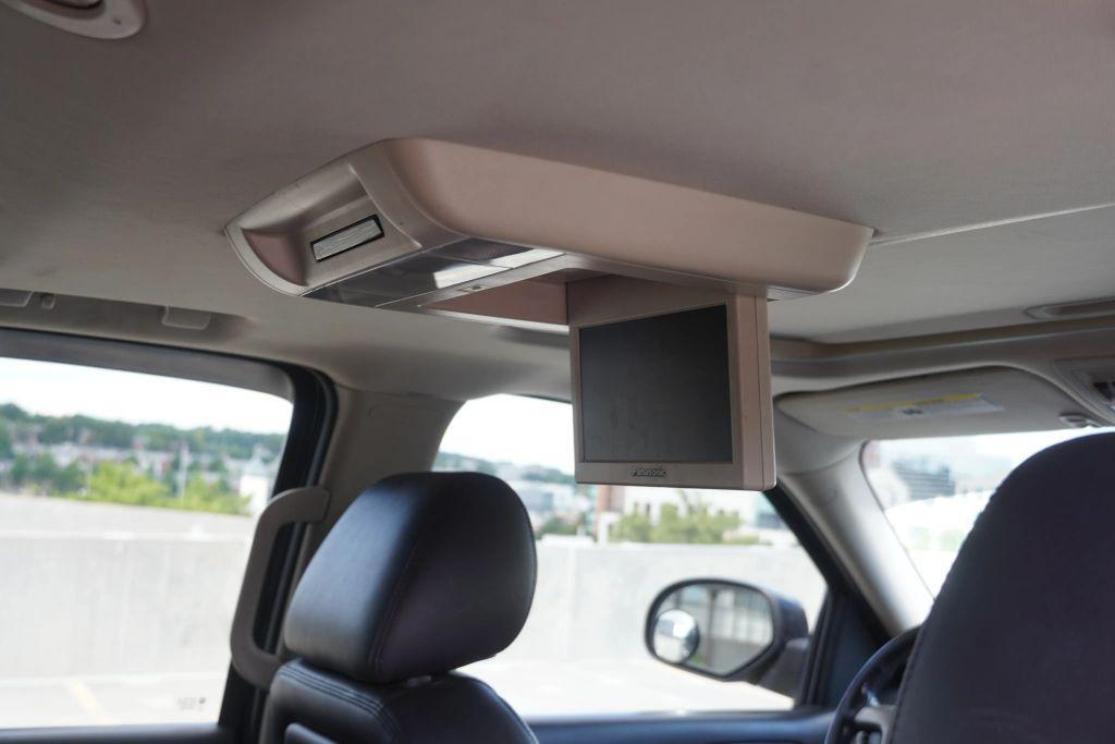 used 2012 GMC Yukon car, priced at $10,995